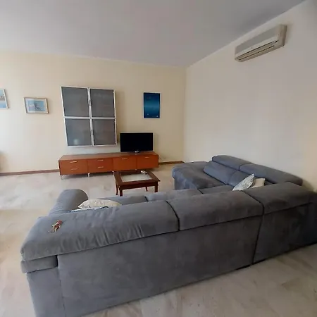 Maison Lucrezia Apartment Cagliari